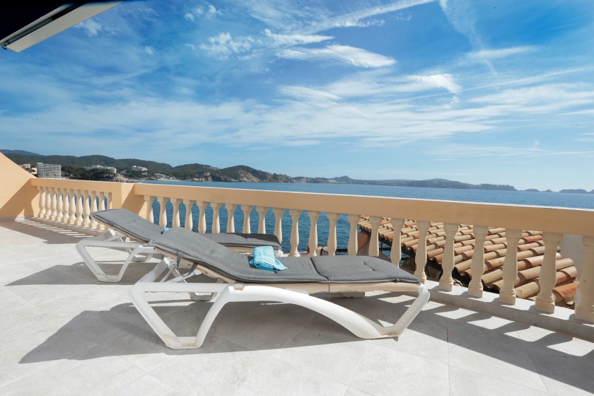 Sonnenbaden auf der Terrasse