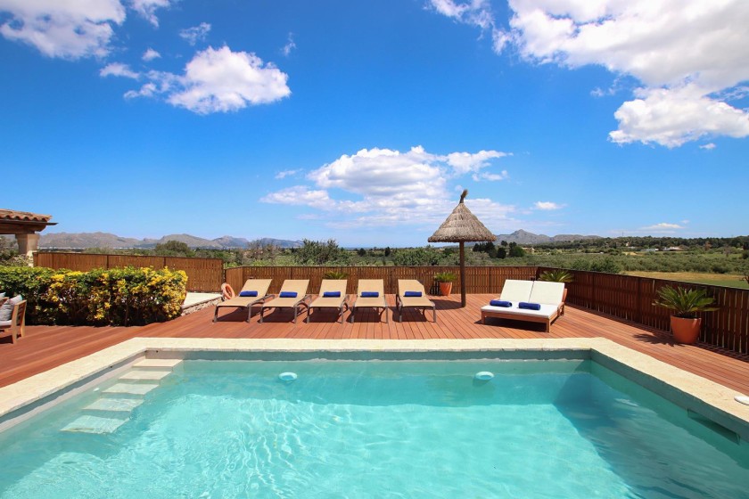 Der schöne Pool der Finca